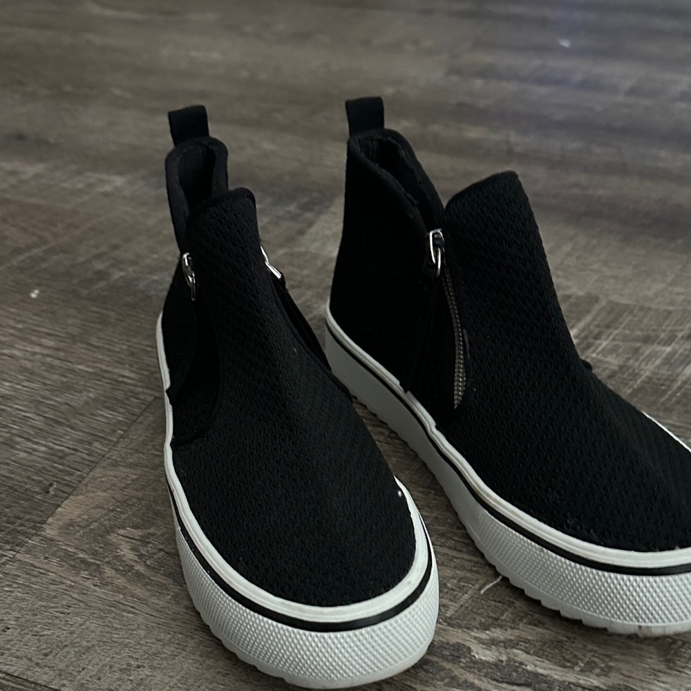 Steve Madden Black Kids Shoes